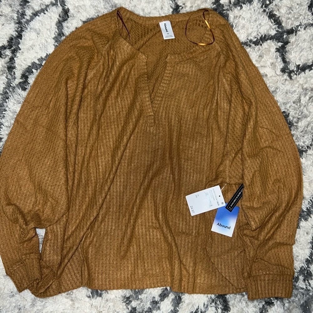 NWT: Sweater
